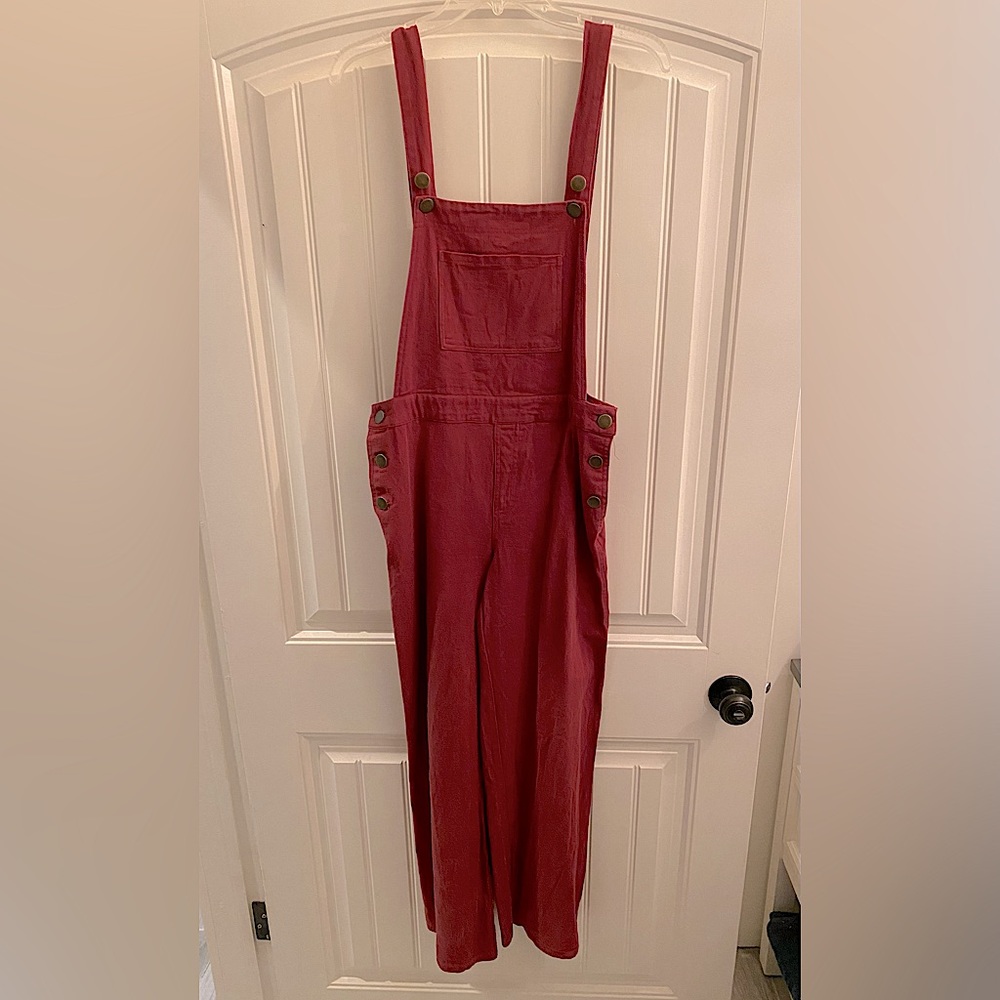 Red overalls Forever 21 L